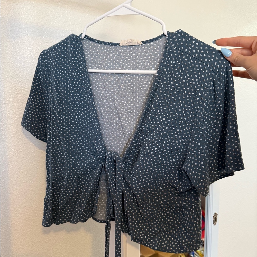 La Hearts Navy Floral Tie-Front Blouse